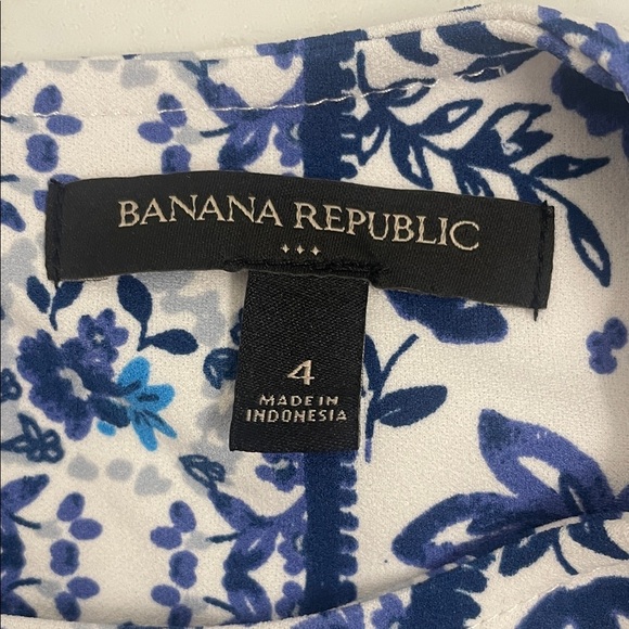 Banana Republic Blue/White Floral Shift Dress Sleeveless Keyhole Button Sz 4 - Picture 6 of 10